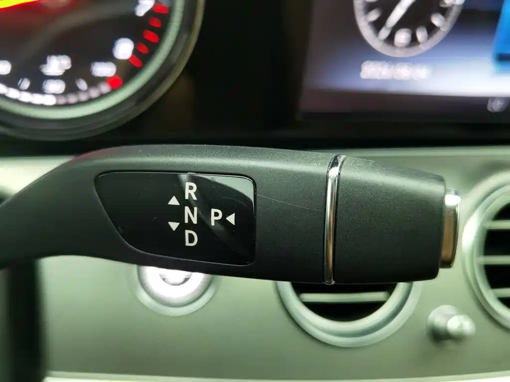 Mercedes-Benz E-Class 2017 — фото 13
