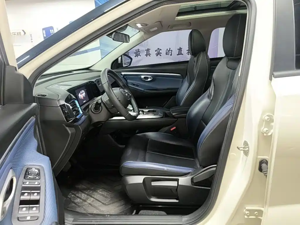 GAC Motor Trumpchi GS3 2023 — фото 15