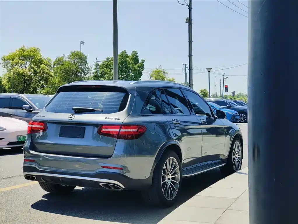 Mercedes-Benz GLC AMG 2019 — фото 6