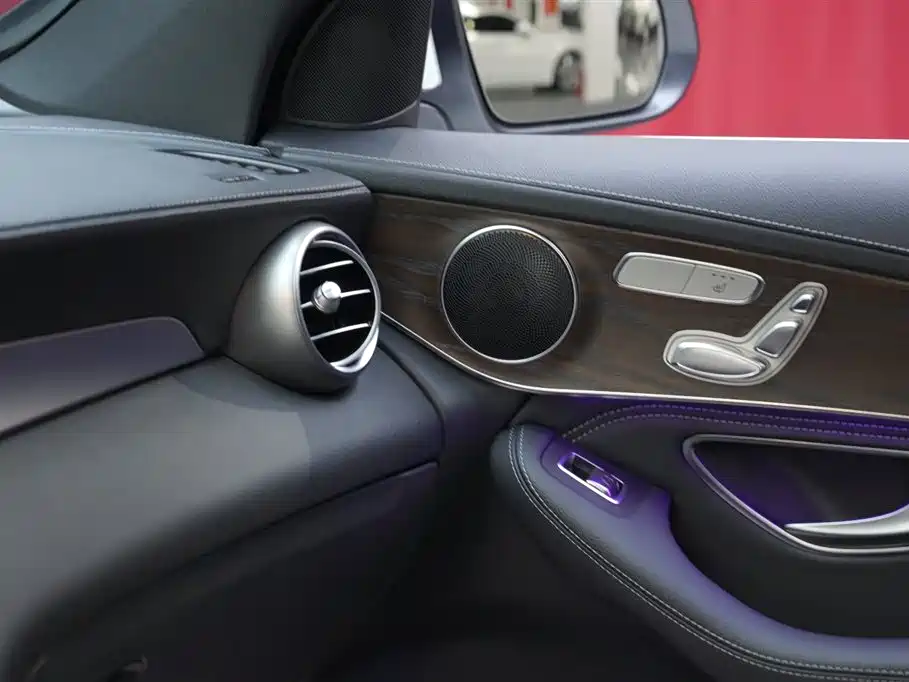 Mercedes-Benz GLC 2020 — фото 14