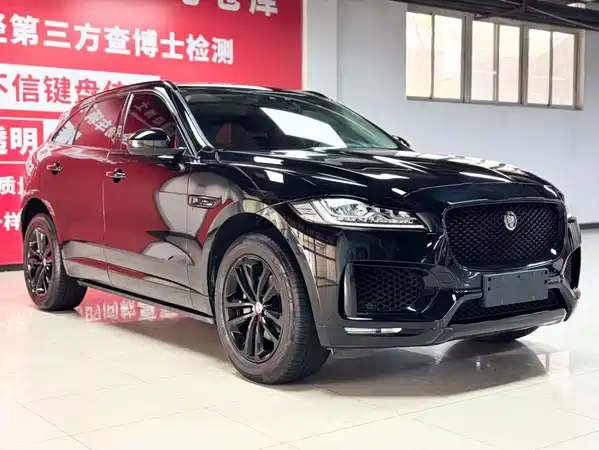 Jaguar F-PACE 2021