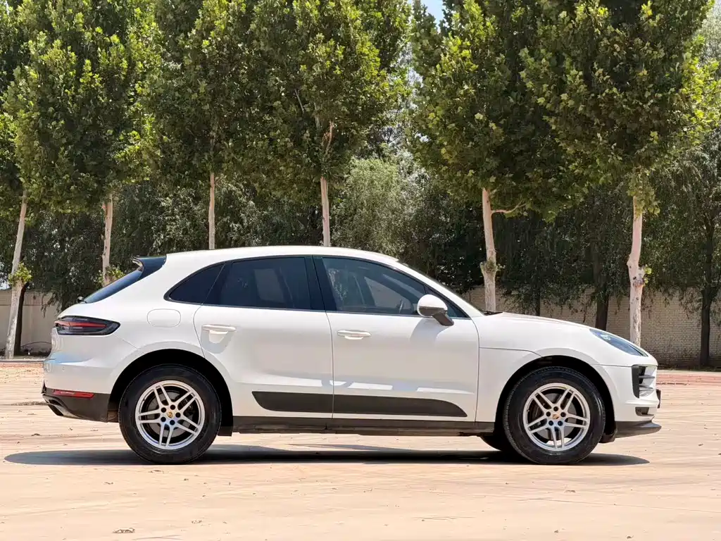 Porsche Macan 2019 — фото 7