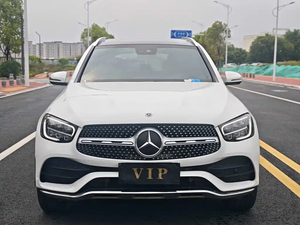 Mercedes-Benz GLC 2023