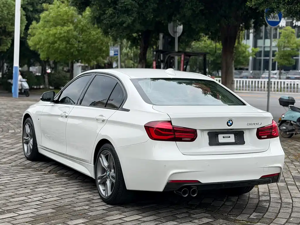 BMW 3 Series 2018 — фото 4