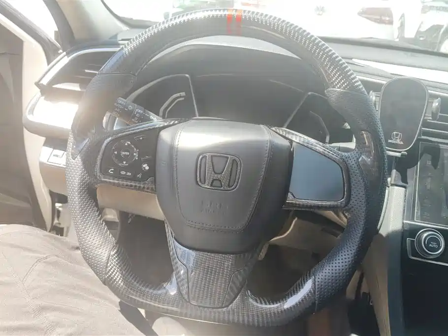 Honda Civic 2019 — фото 15