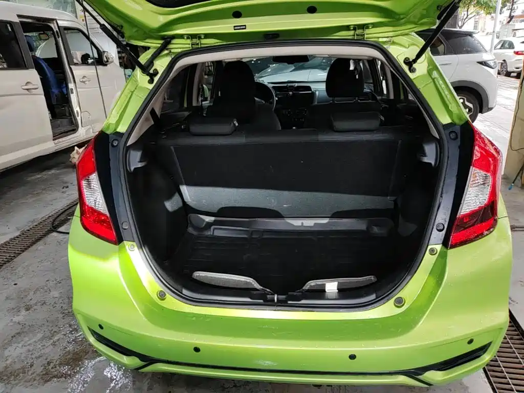 Honda Fit 2018 — фото 19