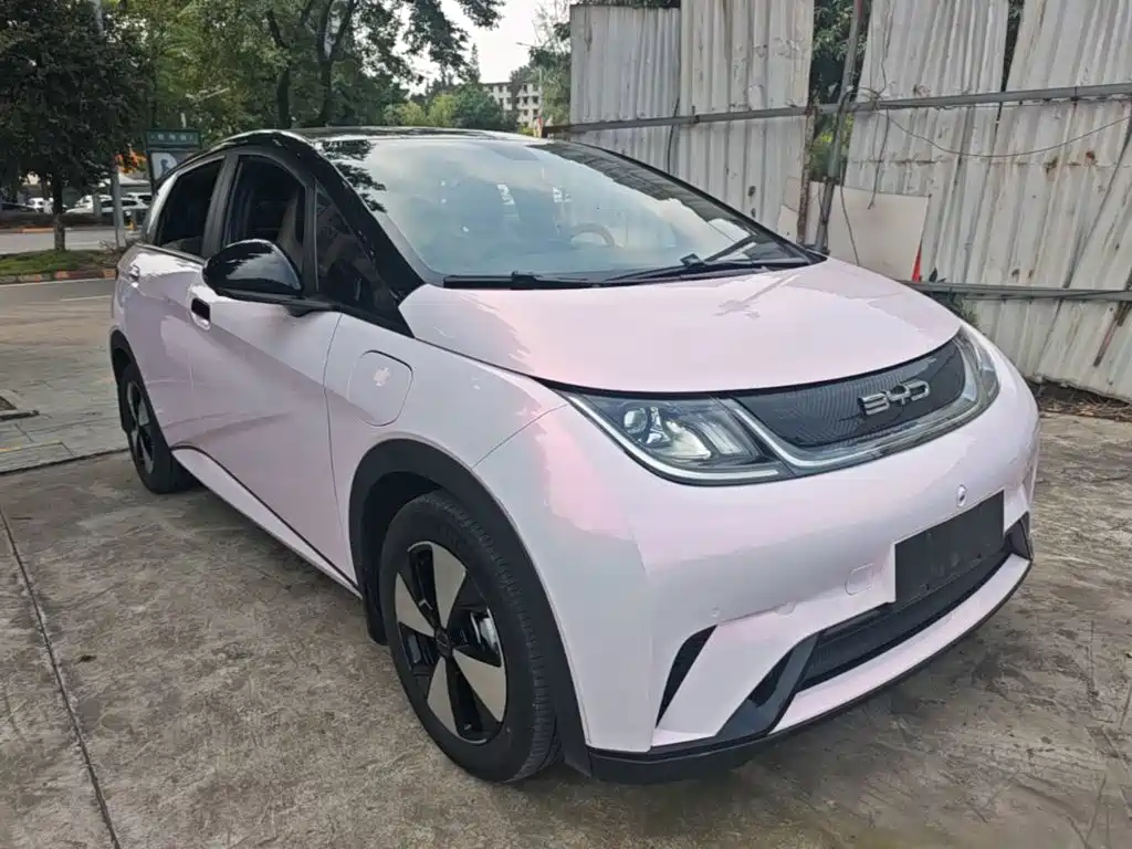 BYD Dolphin 2023