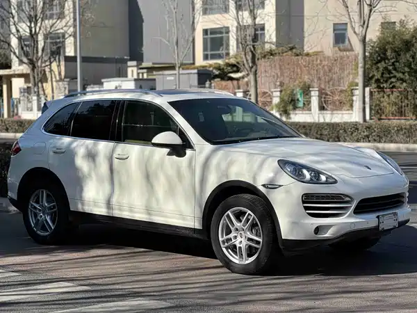 Porsche Cayenne 2011