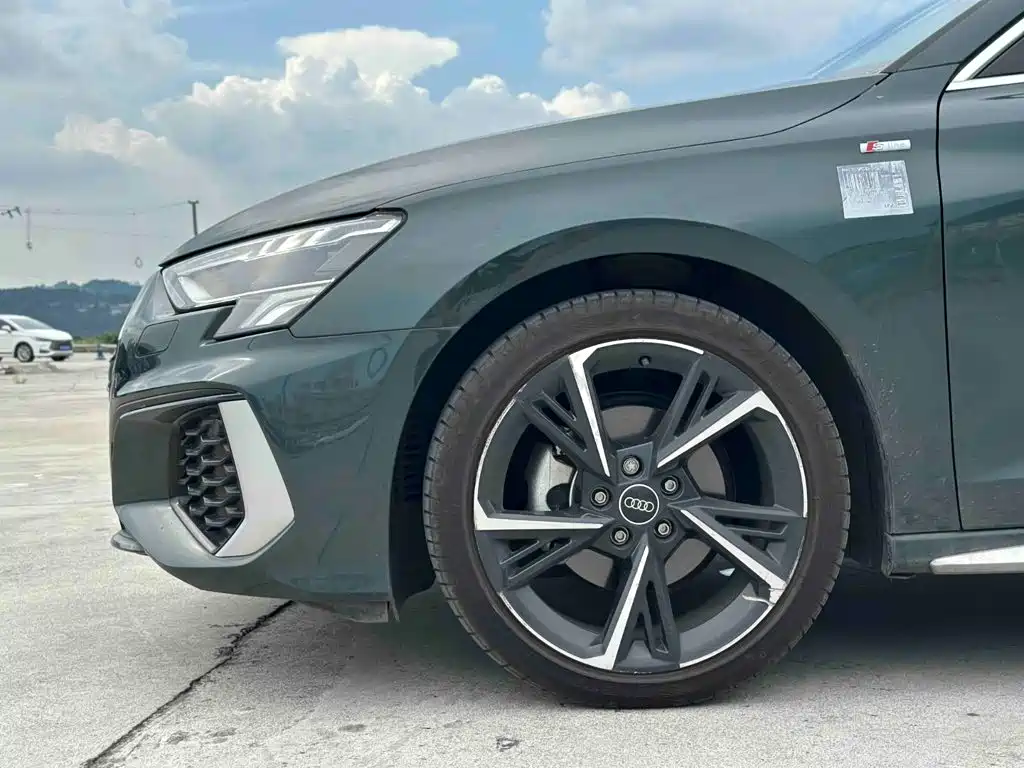 Audi A3 2022 — фото 11