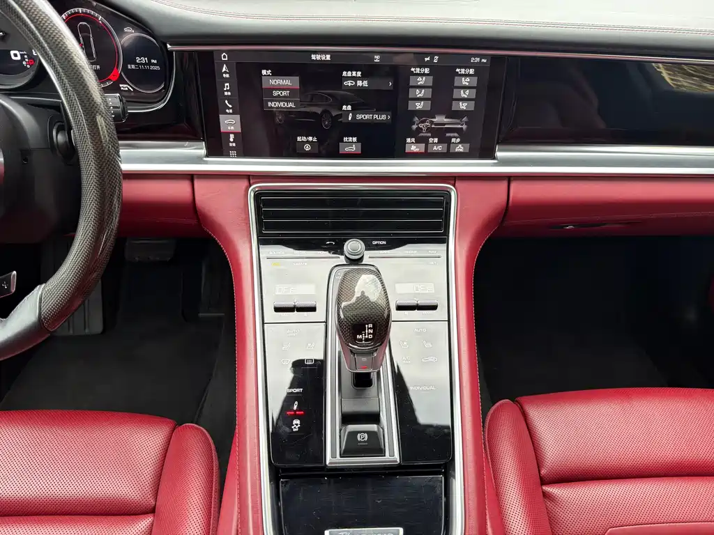 Porsche Panamera 2019 — фото 10