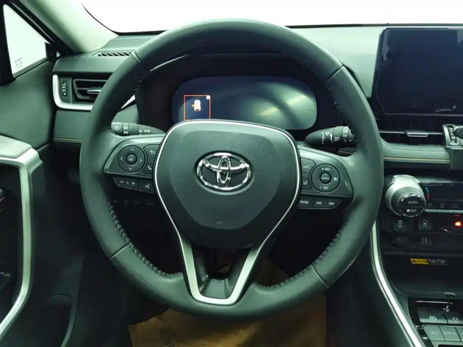 Toyota RAV4 2025 — фото 15