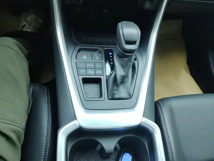 Toyota Wildlander 2020 — фото 16