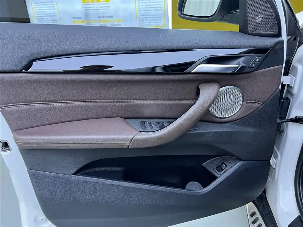 BMW X1 2021 — фото 16
