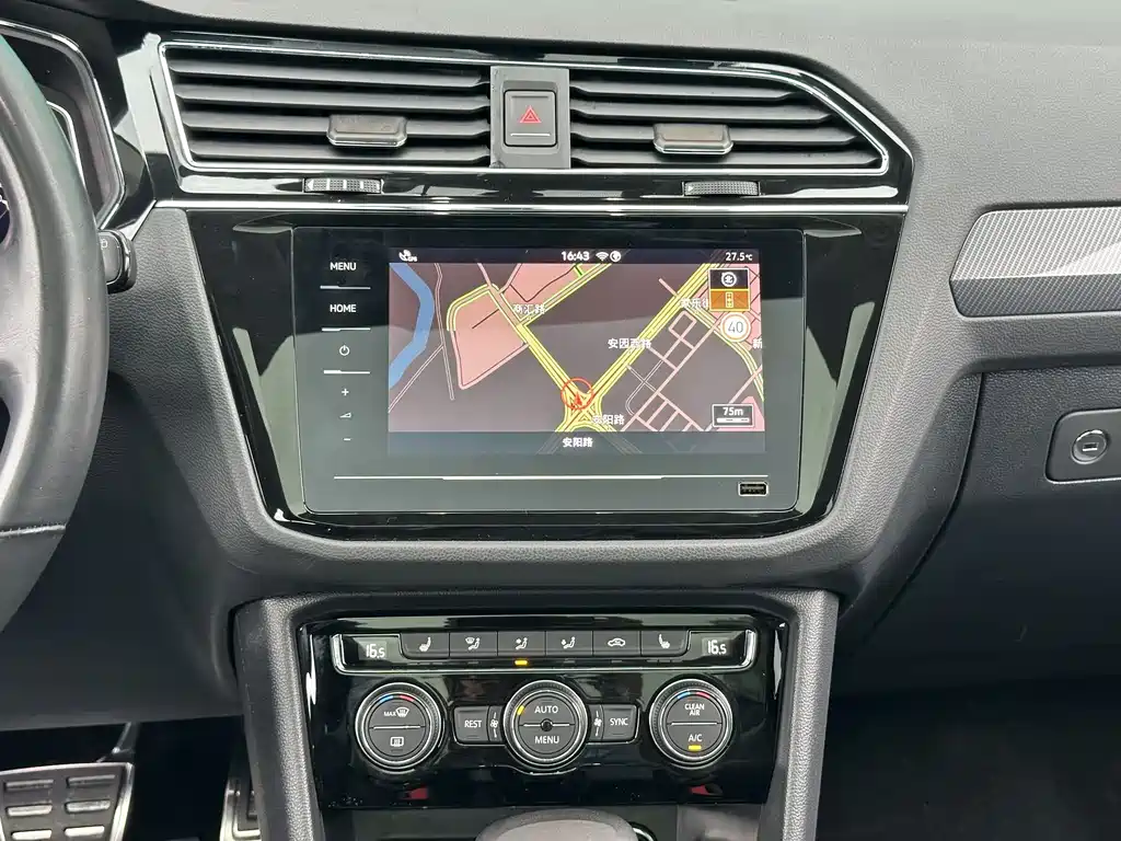 Volkswagen Tiguan L 2021 — фото 15