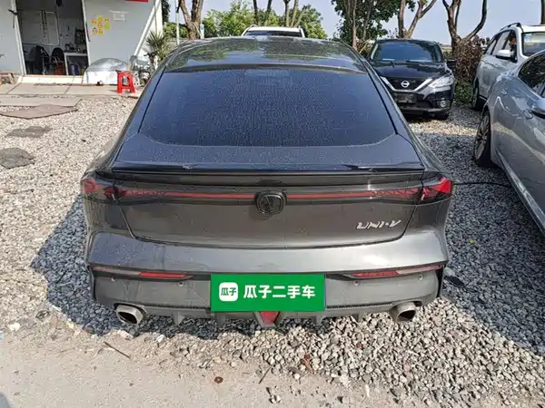 Changan UNI-V 2022