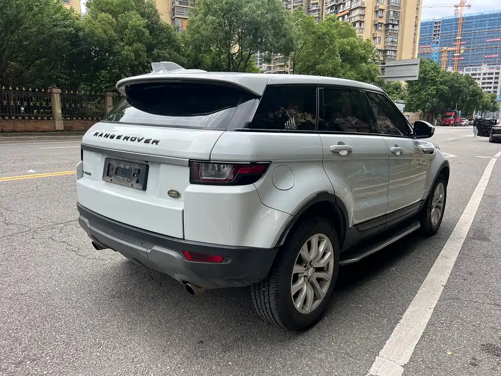 Land Rover Evoque 2017 — фото 11