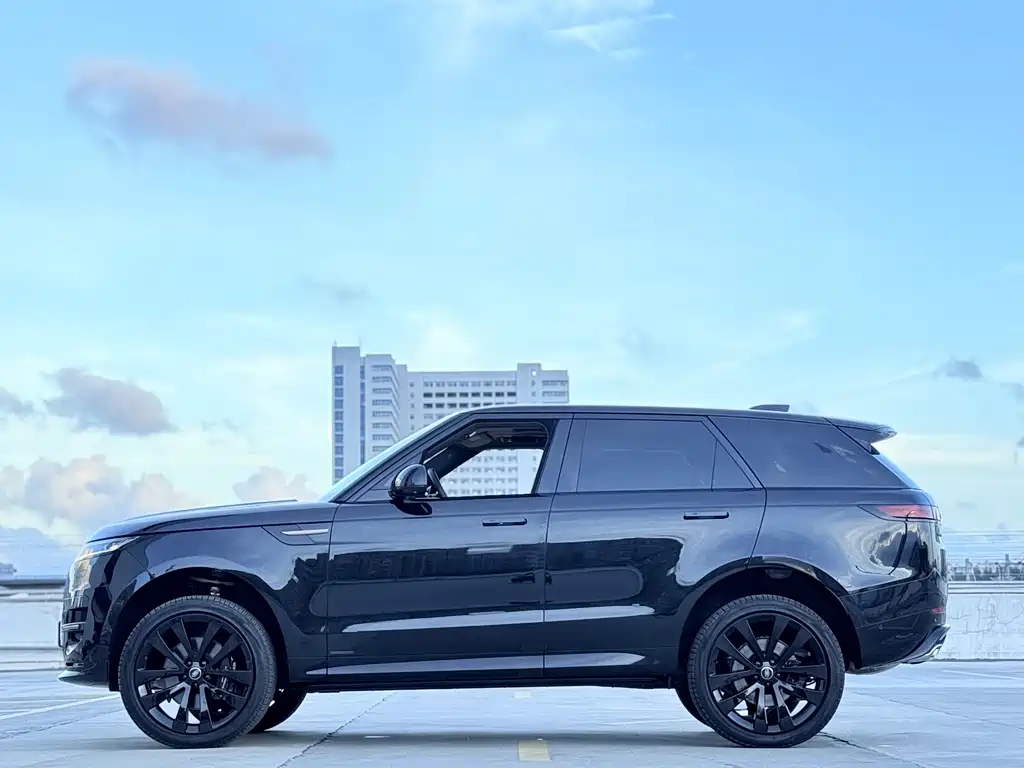 Land Rover Range Rover Sport 2024 — фото 11