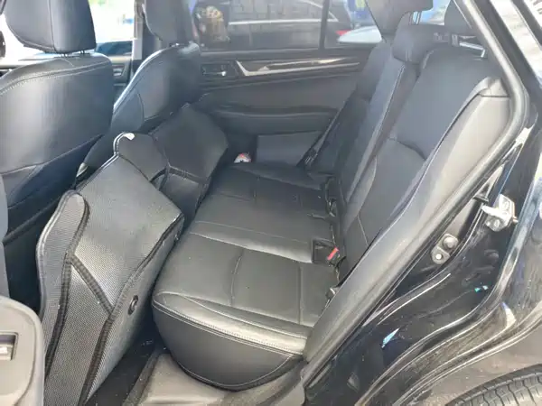 Subaru Outback 2015