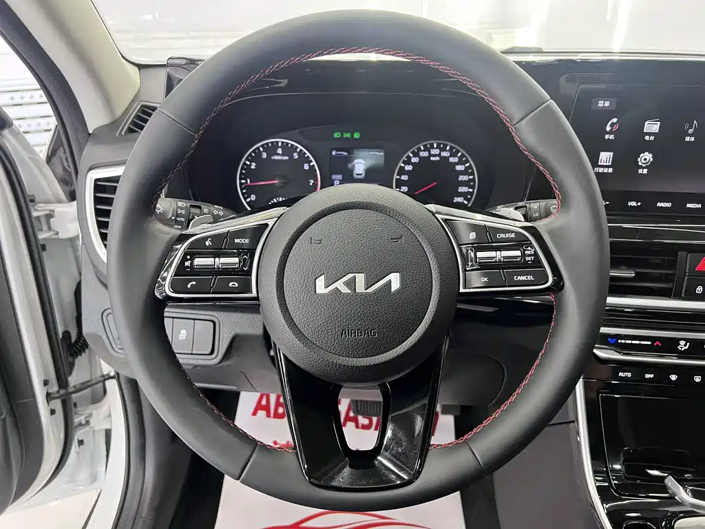 Kia KX3 2023 — фото 9