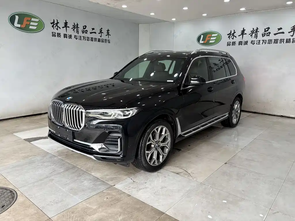 BMW X7 2021