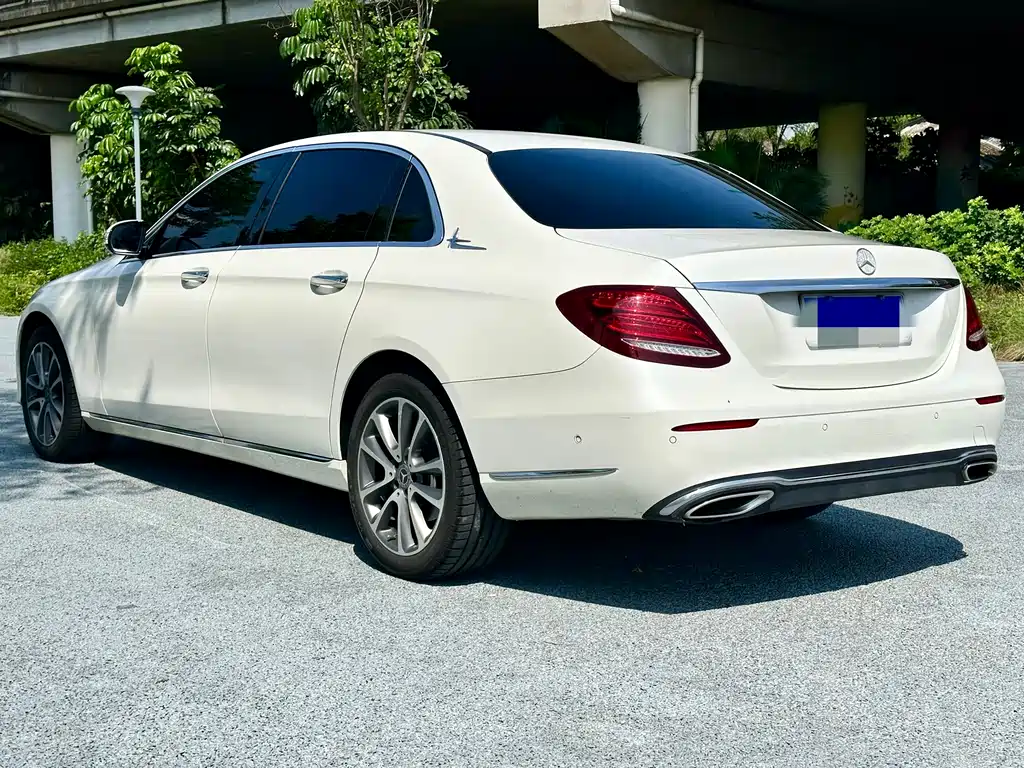 Mercedes-Benz E-Class 2019 — фото 6