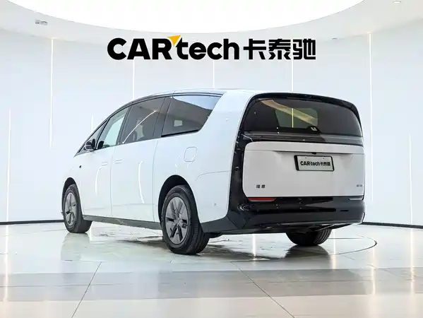 Li Auto MEGA 2025