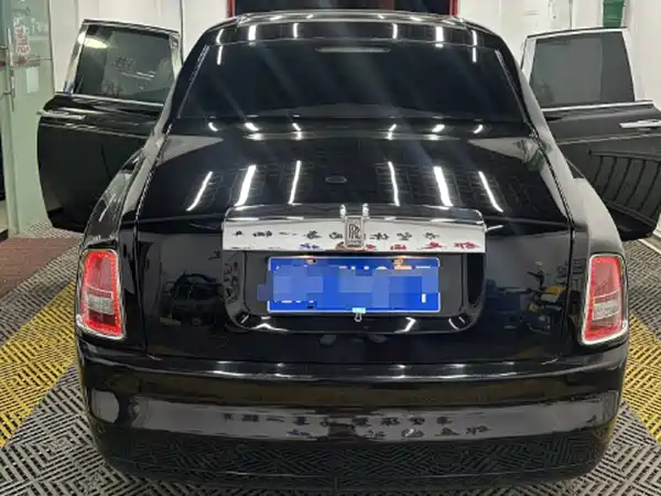 Rolls-Royce Phantom 2005