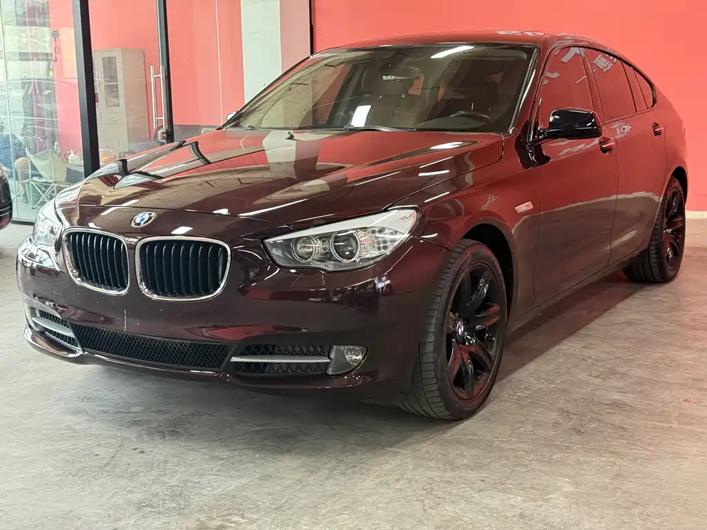 BMW 5 Series GT 2012