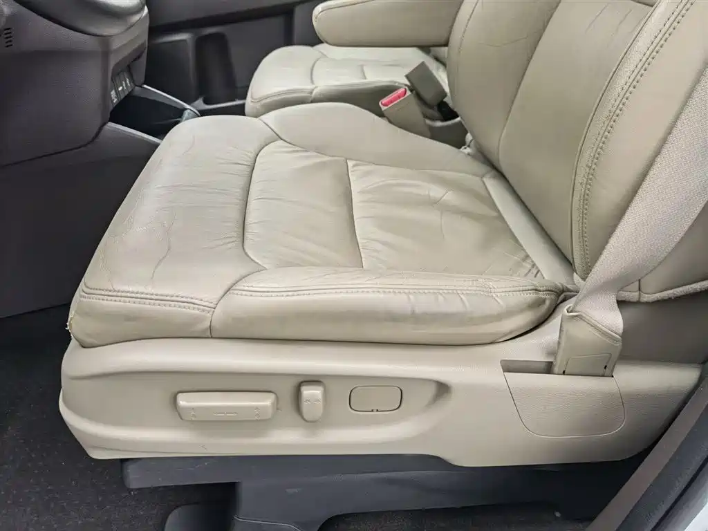 Honda Odyssey 2017 — фото 20