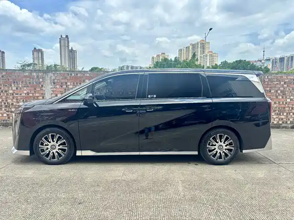 GAC Trumpchi E9 2025