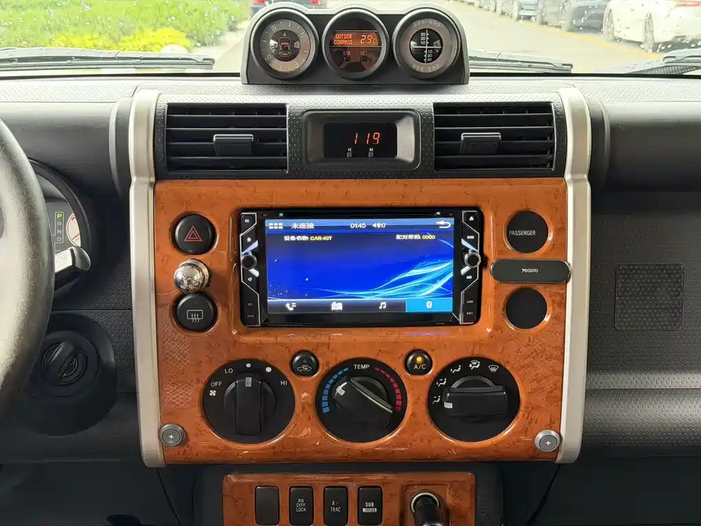 Toyota FJ Cruiser 2008 — фото 15