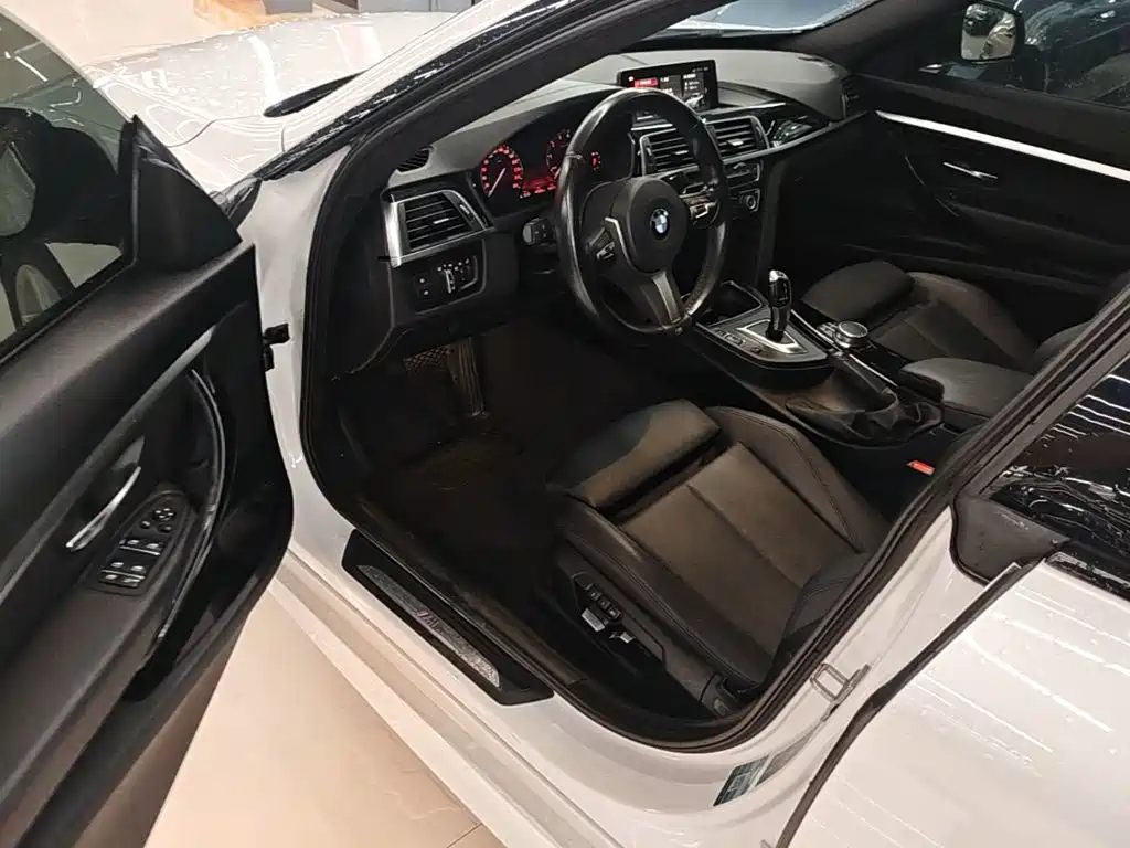 BMW 3 Series GT 2019 — фото 16