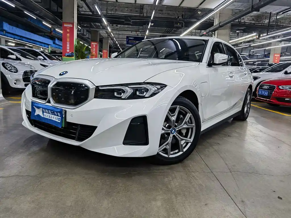 BMW i3 2024 — фото 1