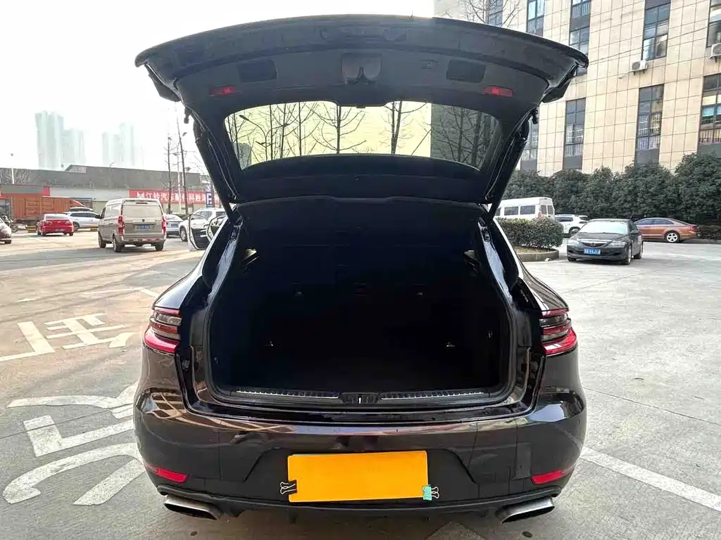 Porsche Macan 2015 — фото 12