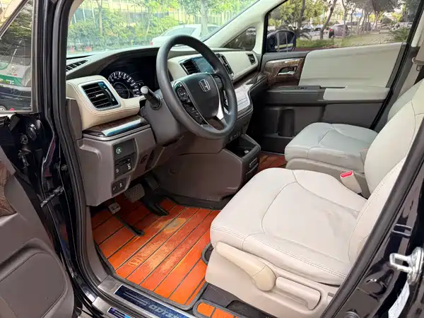 Honda Odyssey 2015