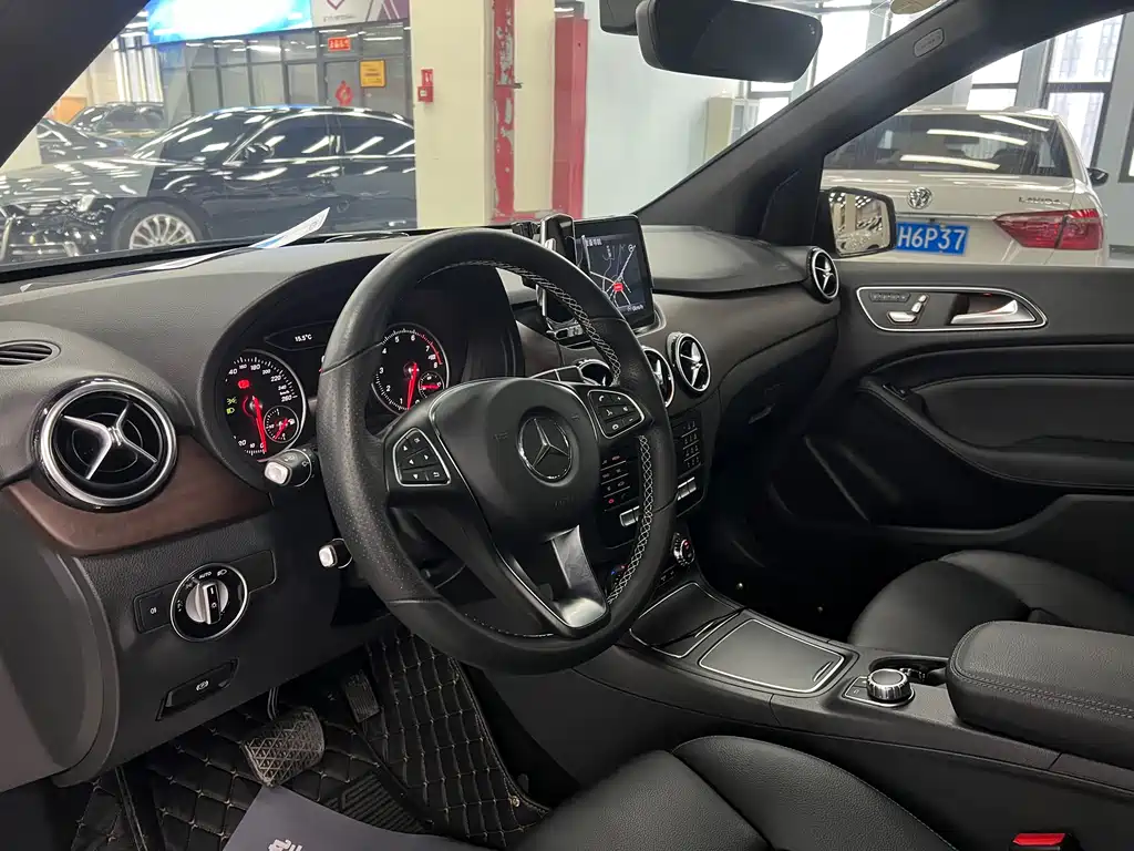 Mercedes-Benz B-Class 2018