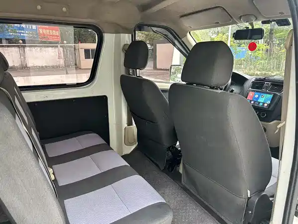 Changan Ruixing EM80 2023
