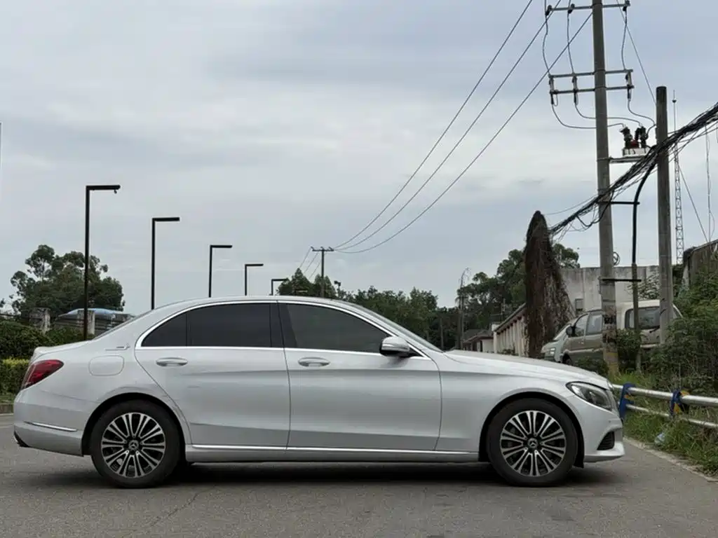 Mercedes-Benz C-Class 2018 — фото 8