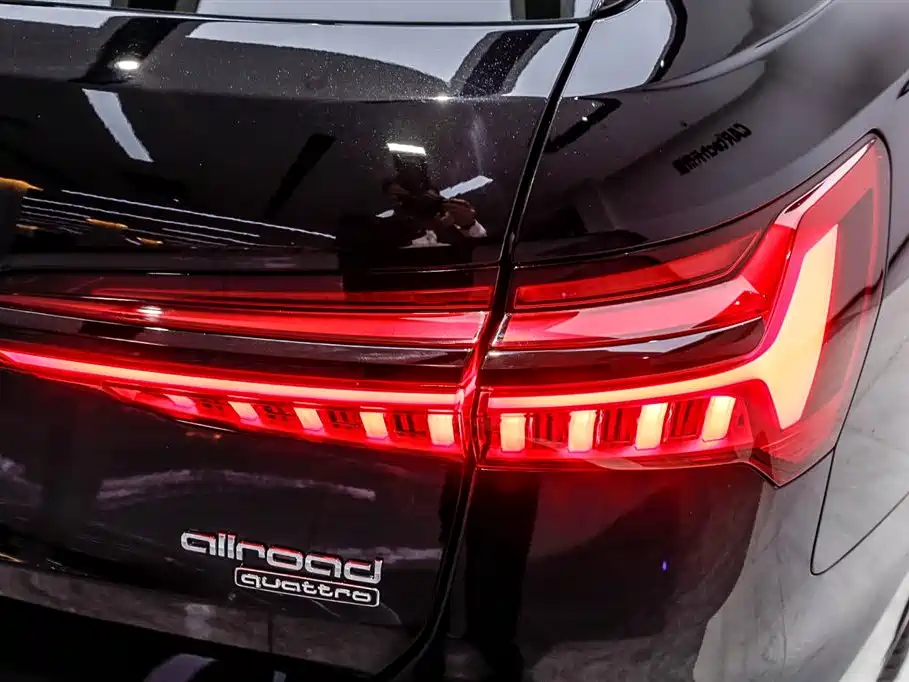 Audi A6 2021 — фото 23