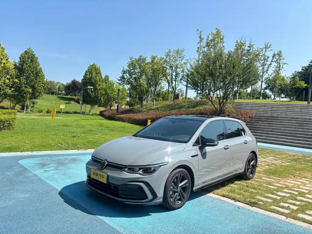 Volkswagen Golf 2022