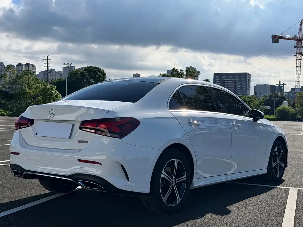 Mercedes-Benz A-Class 2023 — фото 4