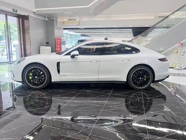 Porsche Panamera New Energy 2021
