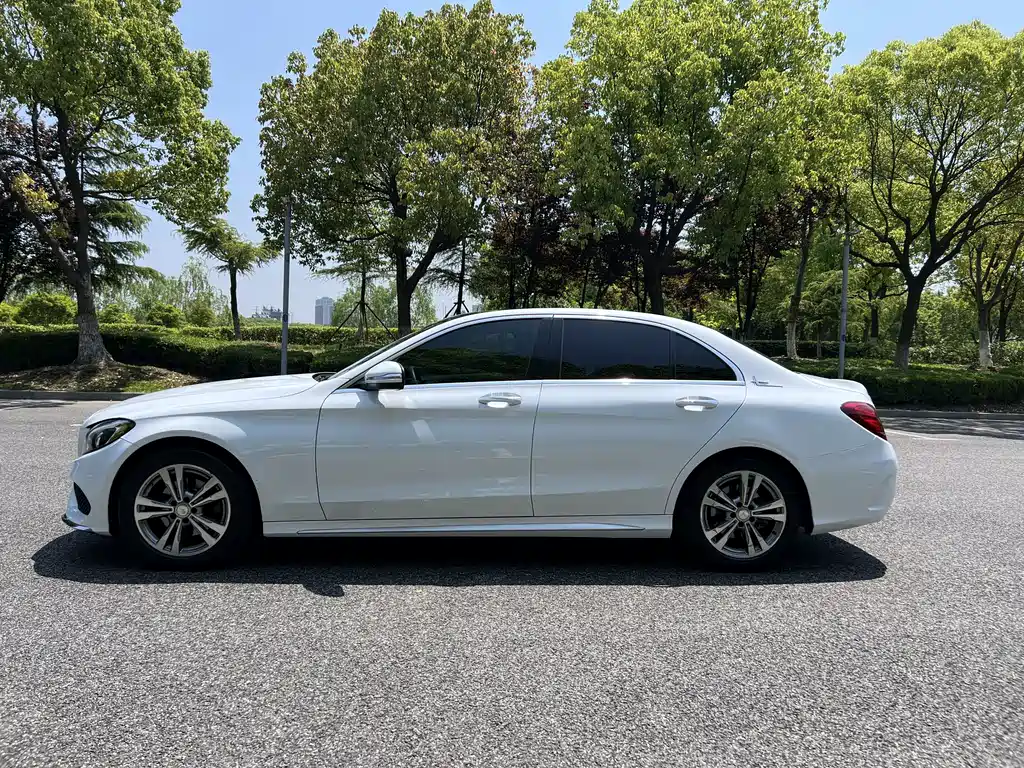 Mercedes-Benz C-Class 2017 — фото 3