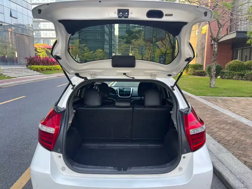 Toyota Vios FS 2017 — фото 12