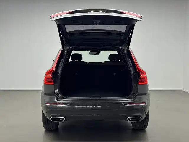 Volvo XC60 2021 — фото 10