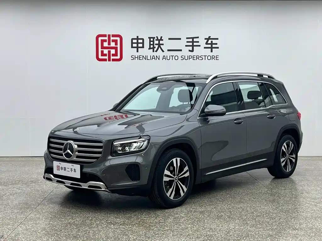 Mercedes-Benz GLB 2024 — фото 1