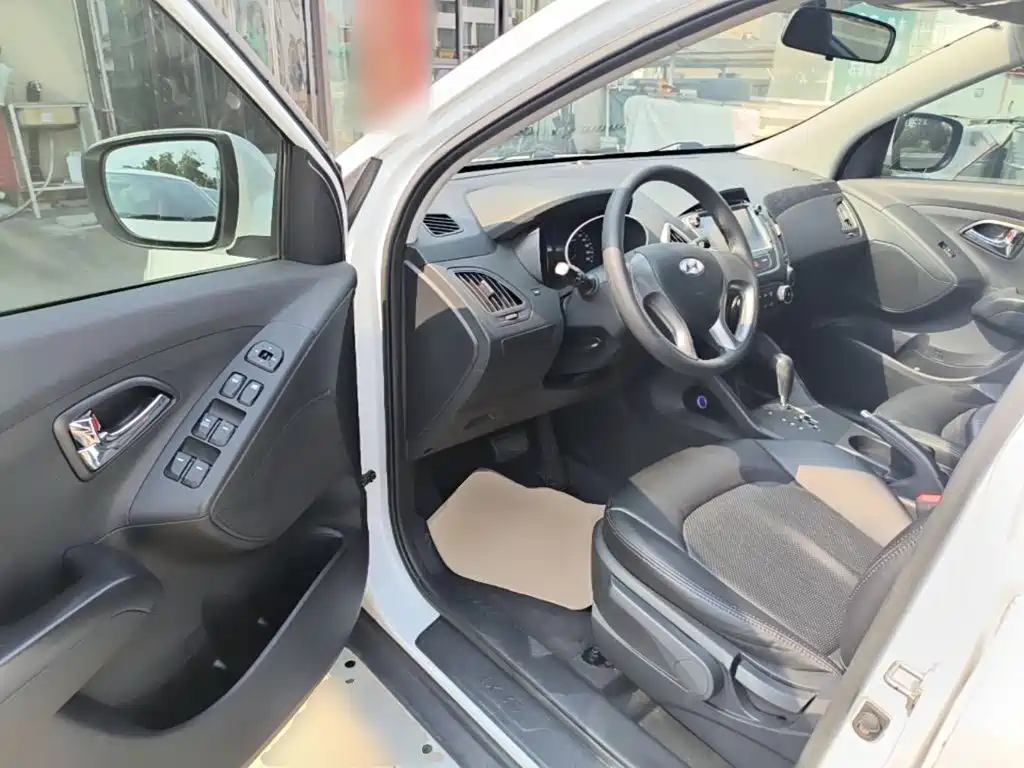 Hyundai ix35 2015 — фото 16