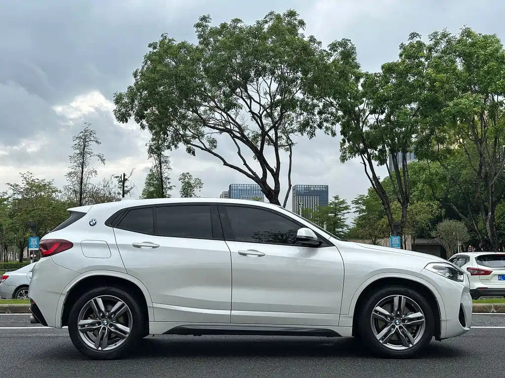 BMW X2 2021 — фото 15