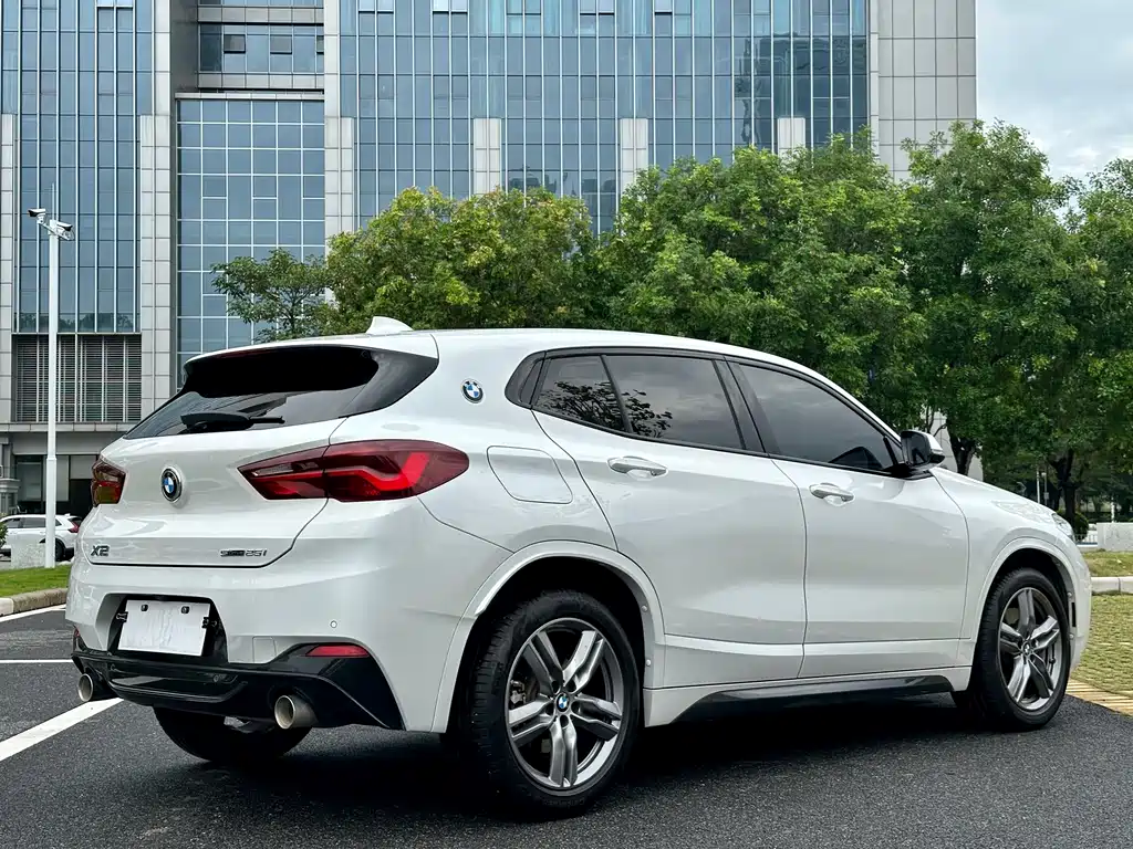 BMW X2 2021 — фото 13