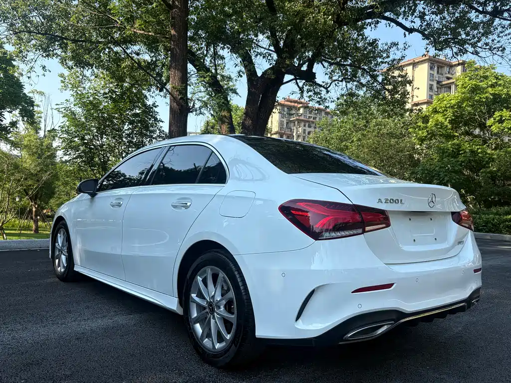 Mercedes-Benz A-Class 2019 — фото 6